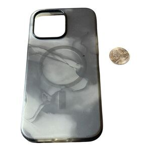 Otterbox Impact Case w/ Magsafe for iPhone 15 Pro - Clear/Black USED black gray